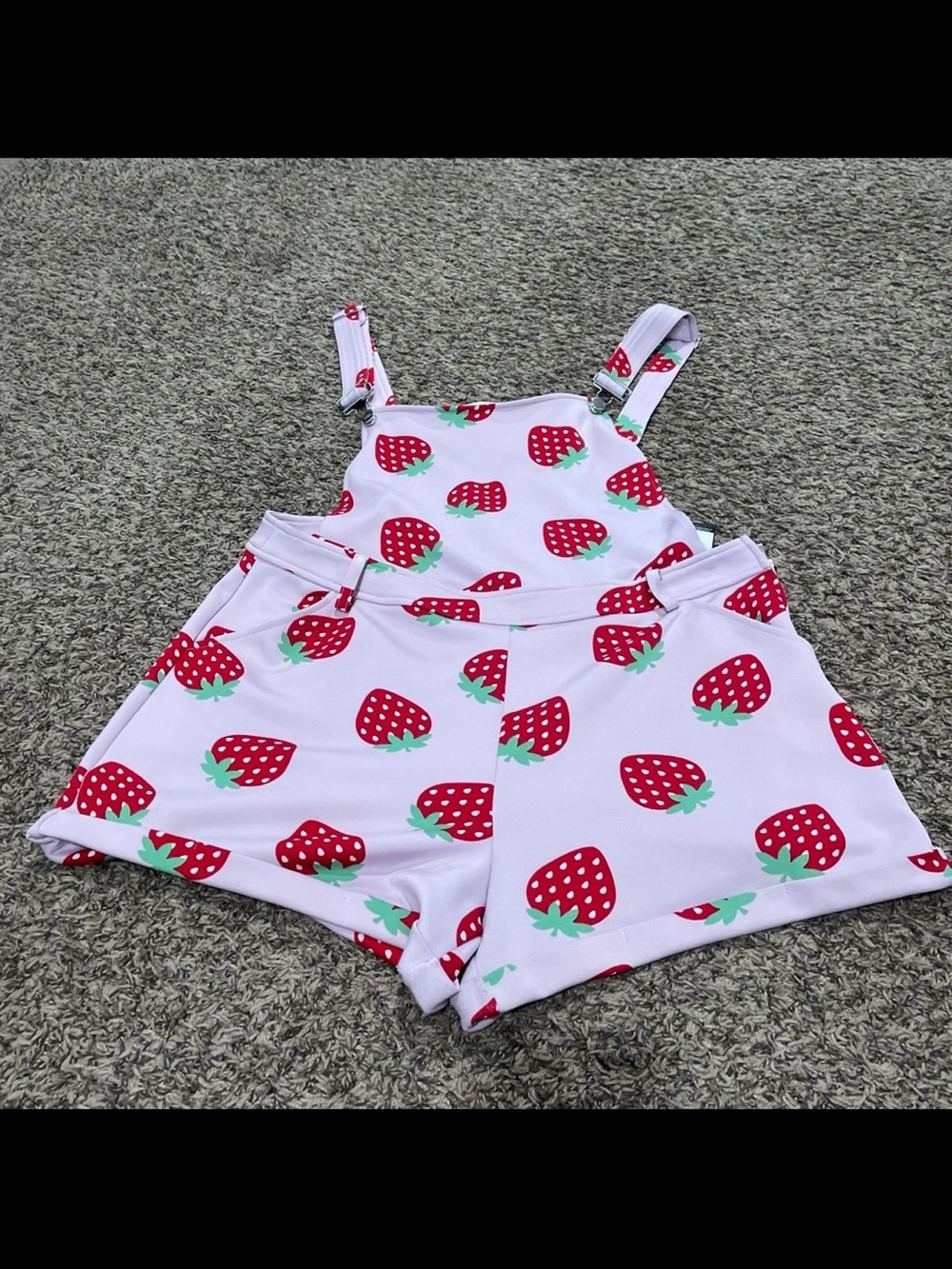 Hot topic, strawberry, print shorts, overalls, women’s XL